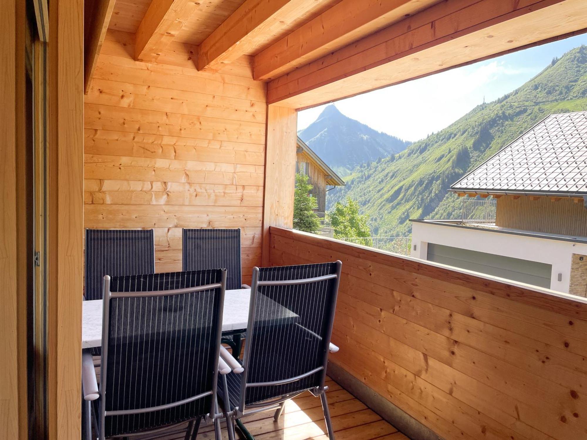 Damuelser Holzhus Apartment Exterior photo